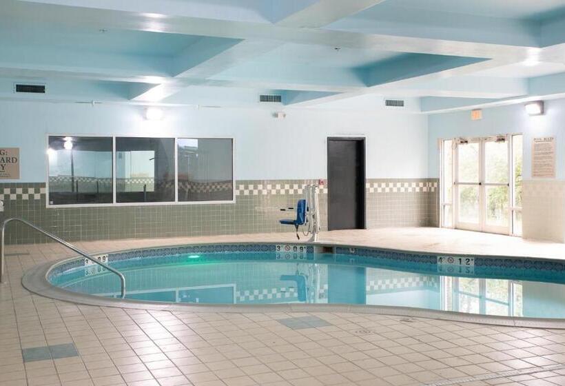 هتل Blisspoint Inn & Suites Marion