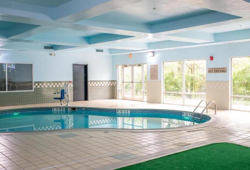 هتل Blisspoint Inn & Suites Marion