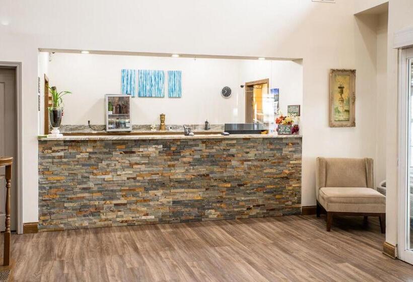 هتل Blisspoint Inn & Suites Marion