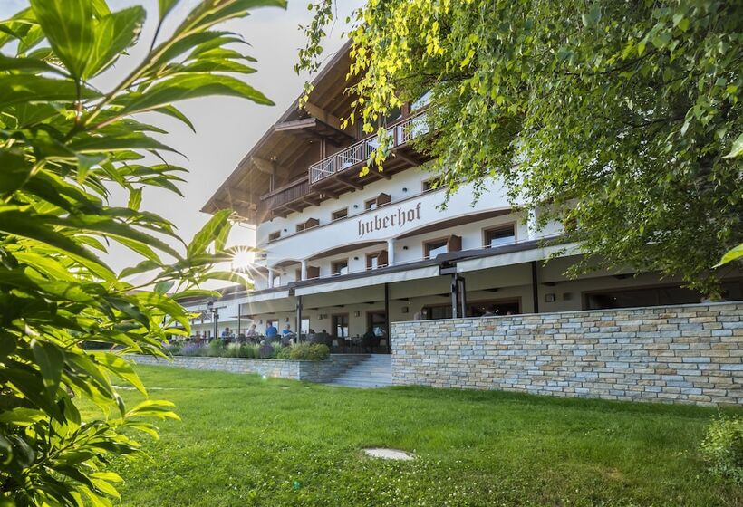 هتل Huberhof