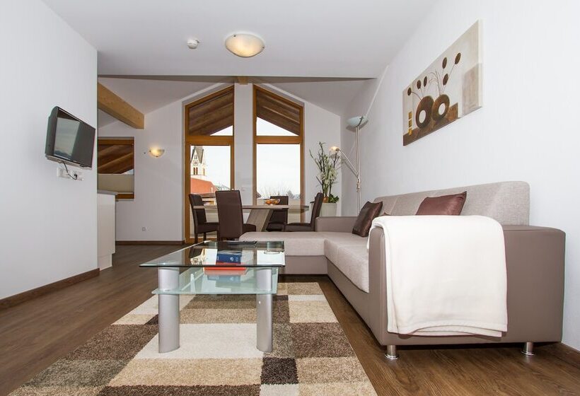 هتل Huberhof
