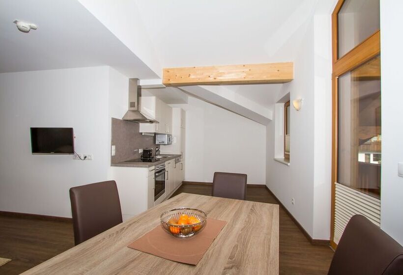 هتل Huberhof