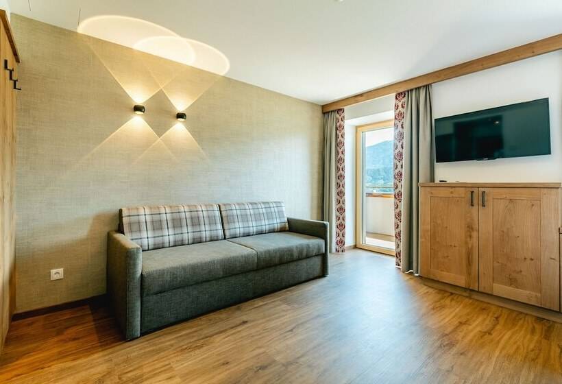 هتل Huberhof