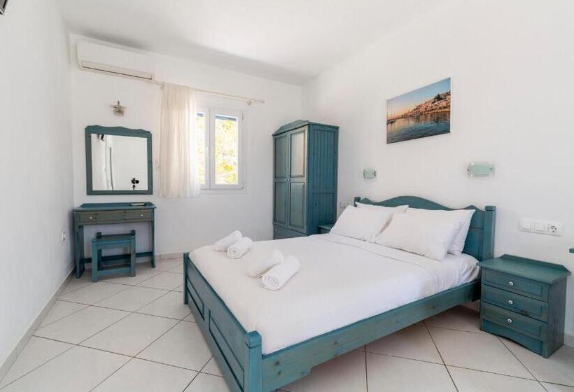 בית מלון כפרי Ikaros Studios & Apartments