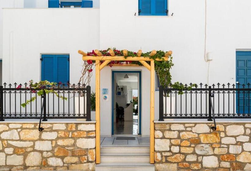 בית מלון כפרי Ikaros Studios & Apartments