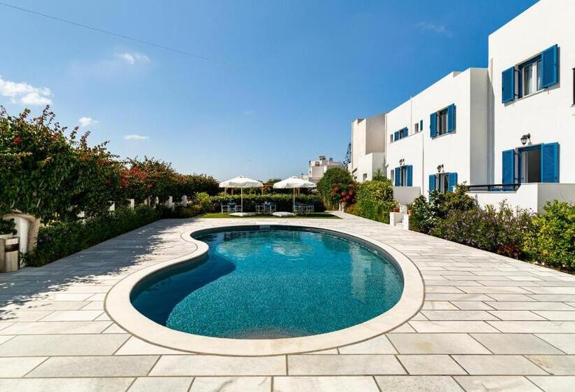 هتل Ikaros Studios & Apartments