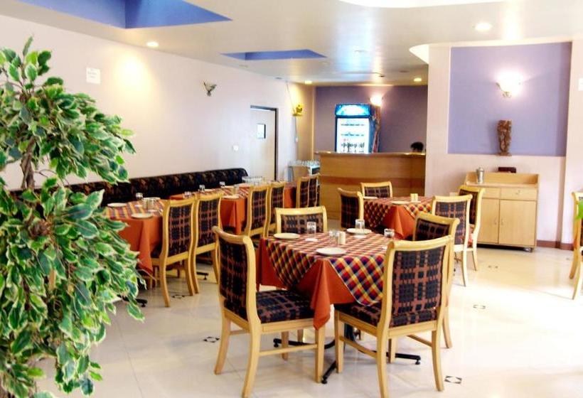 هتل The Menino Regency