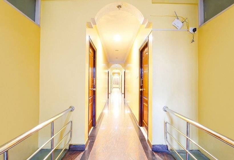 ホテル Orchid Inn