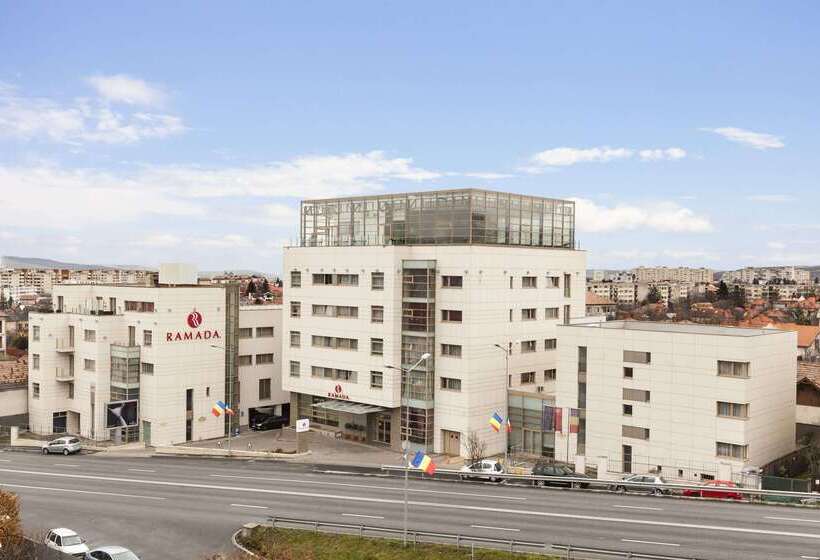 Отель Ramada By Wyndham Cluj