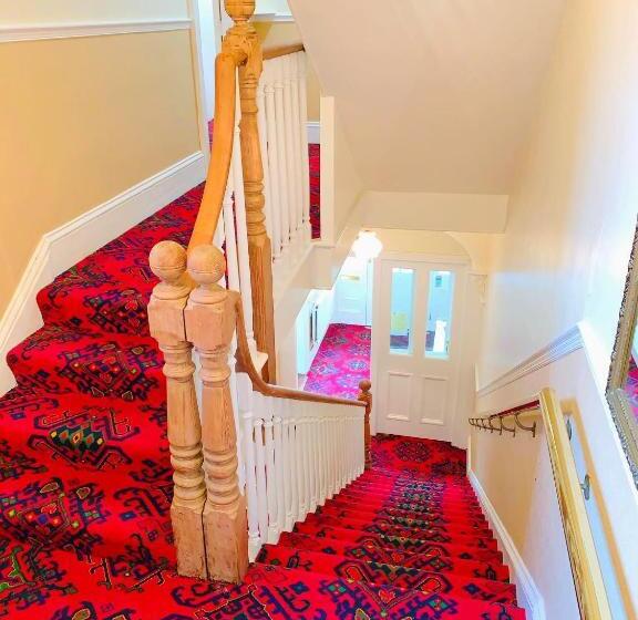 فندق Redclyffe Guesthouse