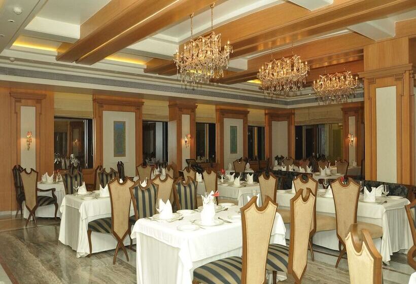 هتل Royal Tulip Navi Mumbai