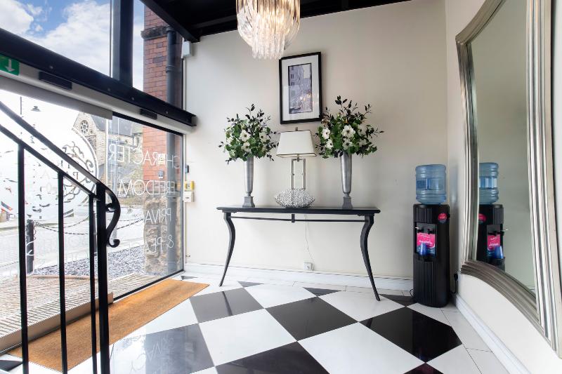 هتل Strozzi Palace Suites By Mansley