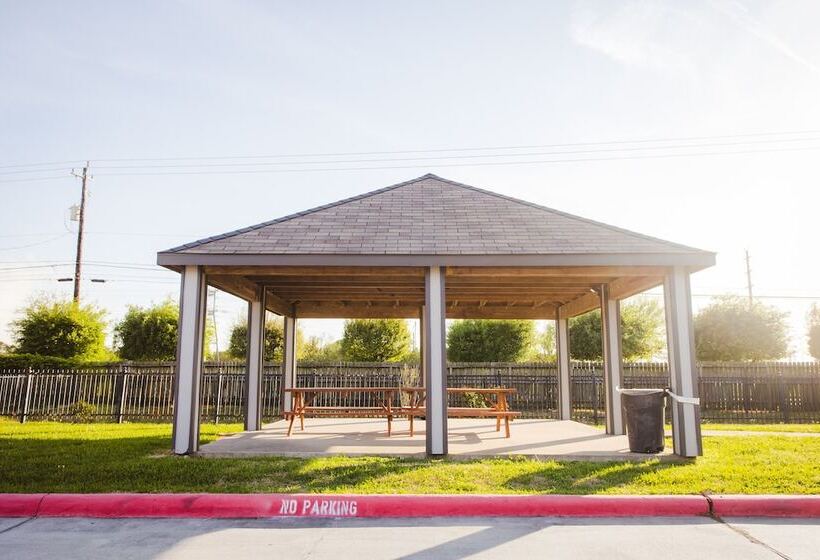 מוטל Palace Inn And Suites Baytown