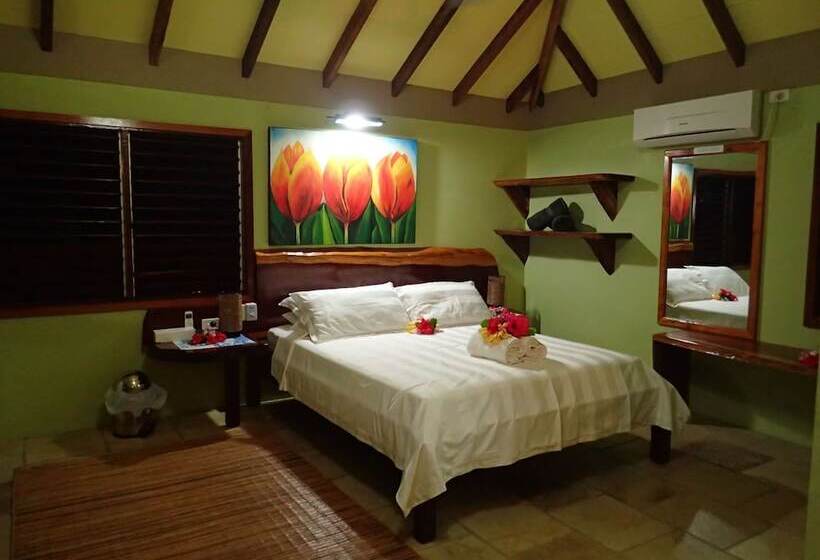 Bokissa Private Island Resort