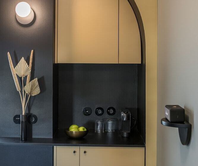 هتل 72 Ad Suites