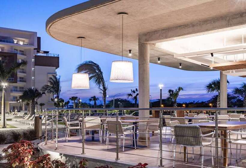 هتل Embassy Suites By Hilton Aruba Beach Resort