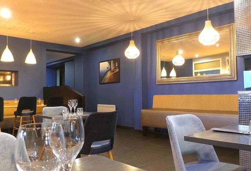 هتل Logis Hôtel Saint Guirec Et De La Plage