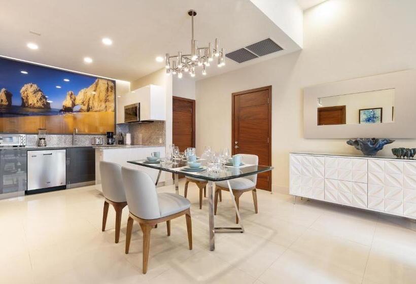 هتل Villa La Valencia Beach Resort & Spa Los Cabos