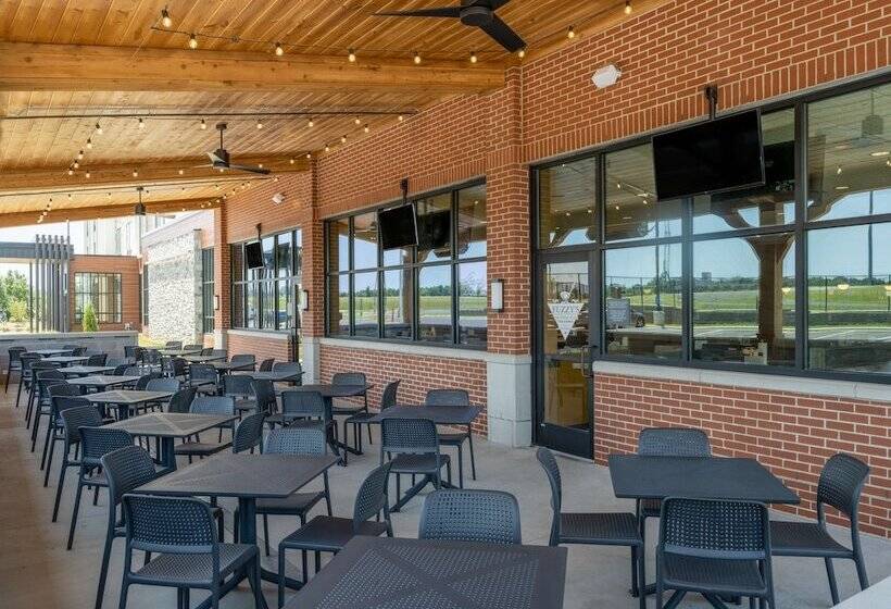 هتل Hilton Garden Inn Jeffersonville Louisville North