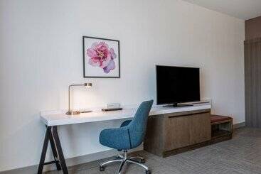هتل Hilton Garden Inn Jeffersonville Louisville North