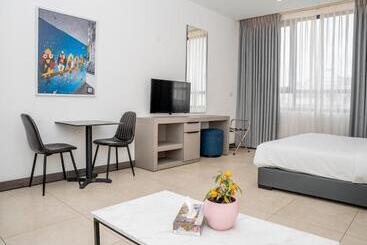 Liv Weibdeh Hotel Suites