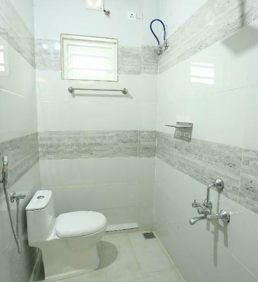 Yelza Hotel And Residence