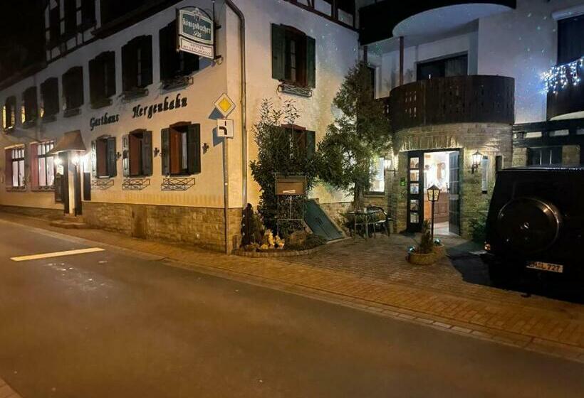 مبيت وإفطار Und Restaurant Balduin