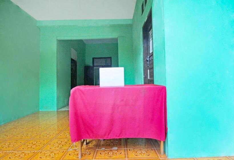 هتل Oyo Homes 91149 Desa Wisata Nangelasari