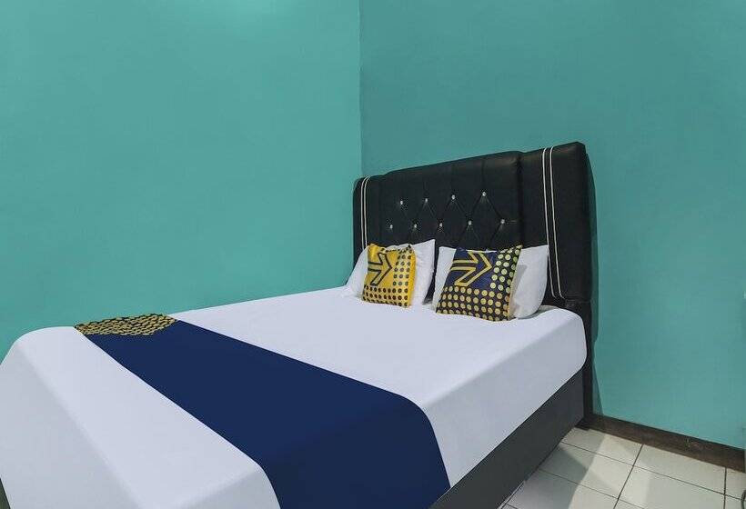 호텔 Oyo Homes 91155 Desa Wisata Selamanik Ciamis