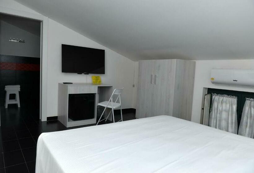 ホテル Posidonia Sapri