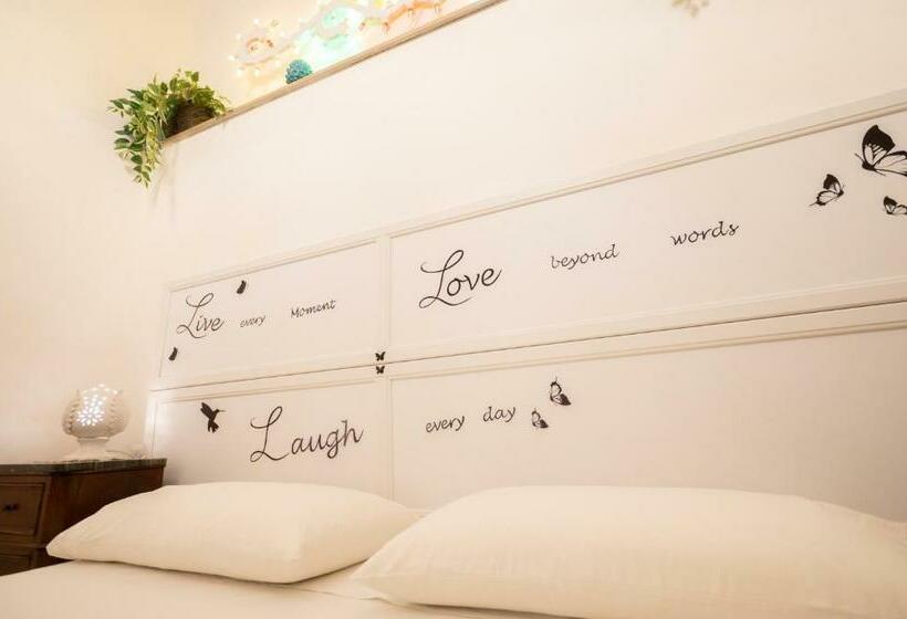 膳宿费 Le Stanze Di Maria Ingresso Autonomo Maria S Rooms Indipendent Entrance