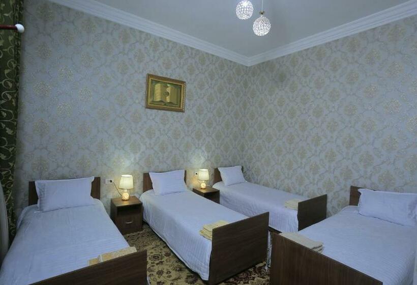 پانسیون Royal Lux Guest House