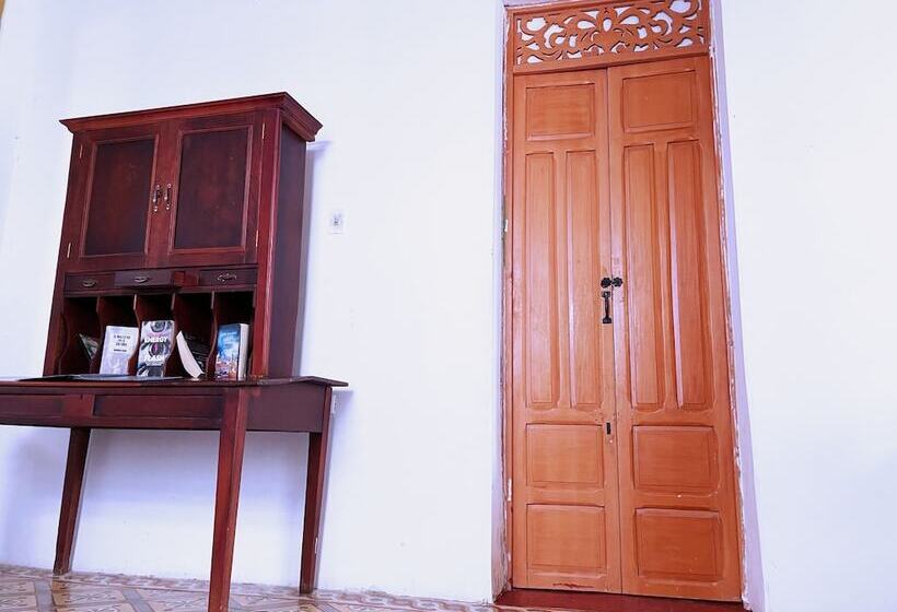 پانسیون Historic House