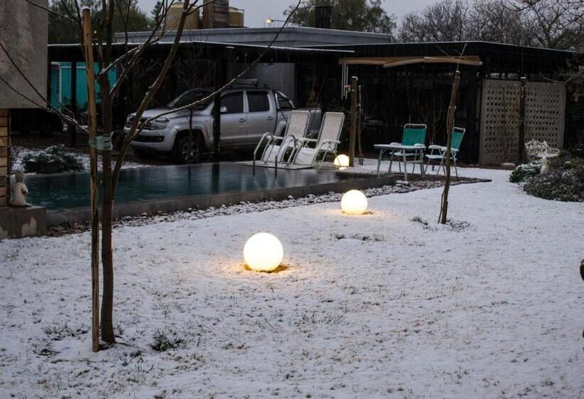 تختخواب و صبحانه Refugio Padma