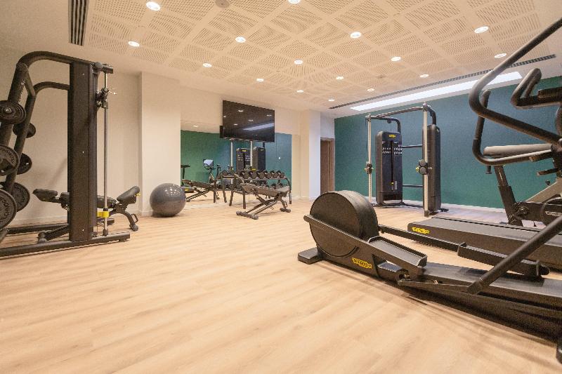 هتل Holiday Inn Barcelona   Sant Cugat, An Ihg