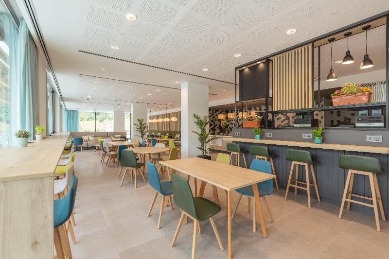 هتل Holiday Inn Barcelona   Sant Cugat, An Ihg