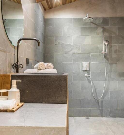 Thea Resort & Retreats   Santa Teresa