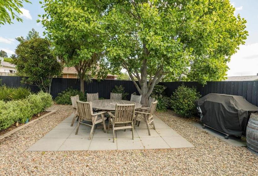 מוטל Bella Vista Nelson