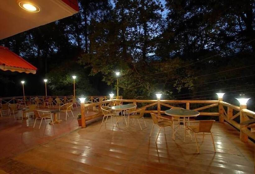 هتل Alpine Club