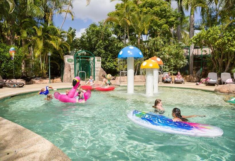 בית מלון כפרי Ashmore Palms Holiday Village