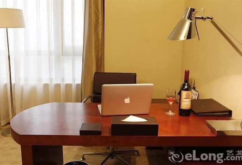 Fotos del hotel Sovereign International:  12