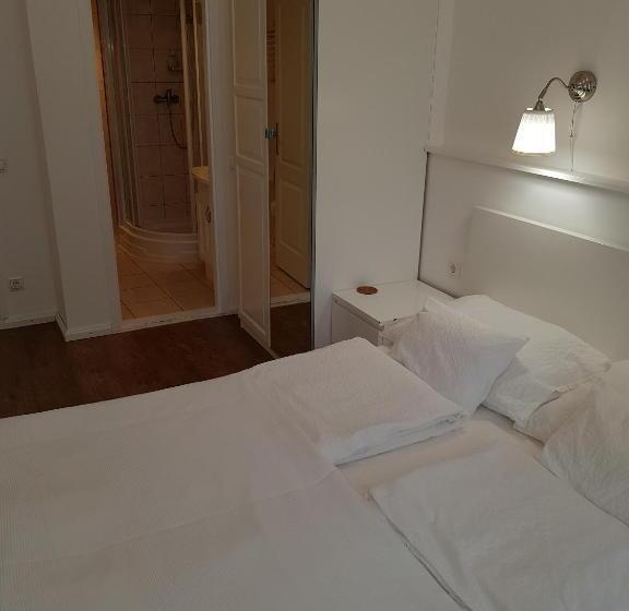 Fotos del hotel Connection Guesthouse:  5