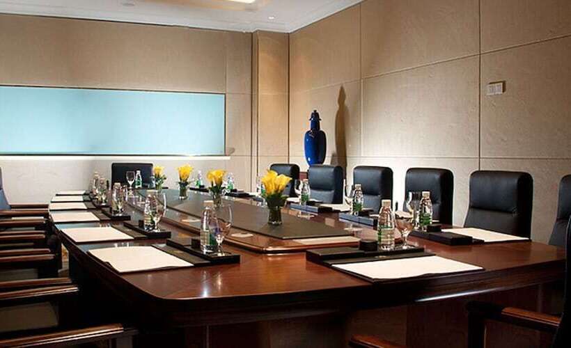 هتل Crowne Plaza Resort Sanya Bay, An Ihg