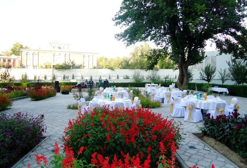 هتل Dushanbe Serena