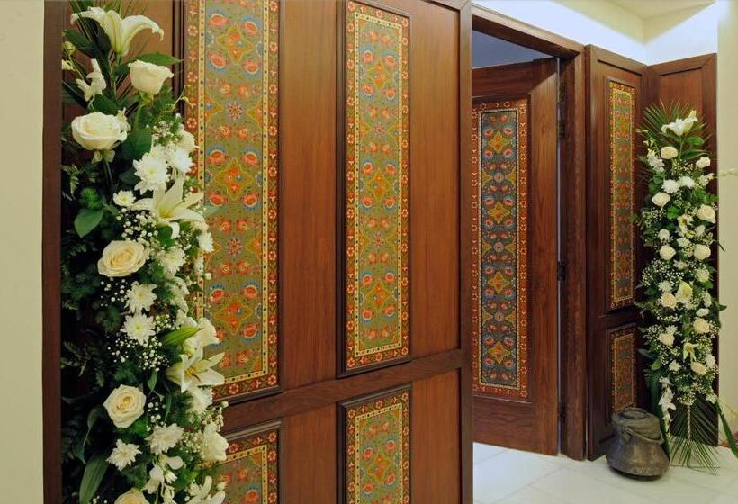 هتل Dushanbe Serena
