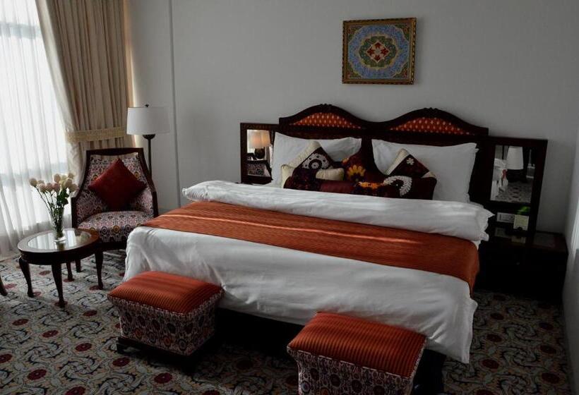 هتل Dushanbe Serena