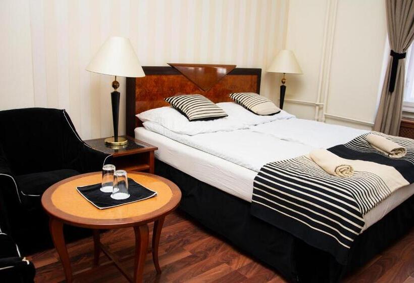 فندق Evergreen Budapest Guest House