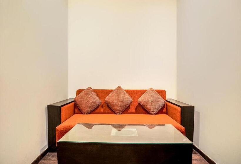Fabhotel Aashraye