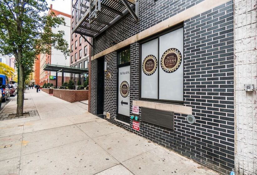 Fotos del hotel Five44:  25