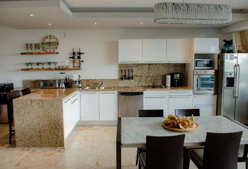 Fotos del hotel Magia Beachside Condo:  47